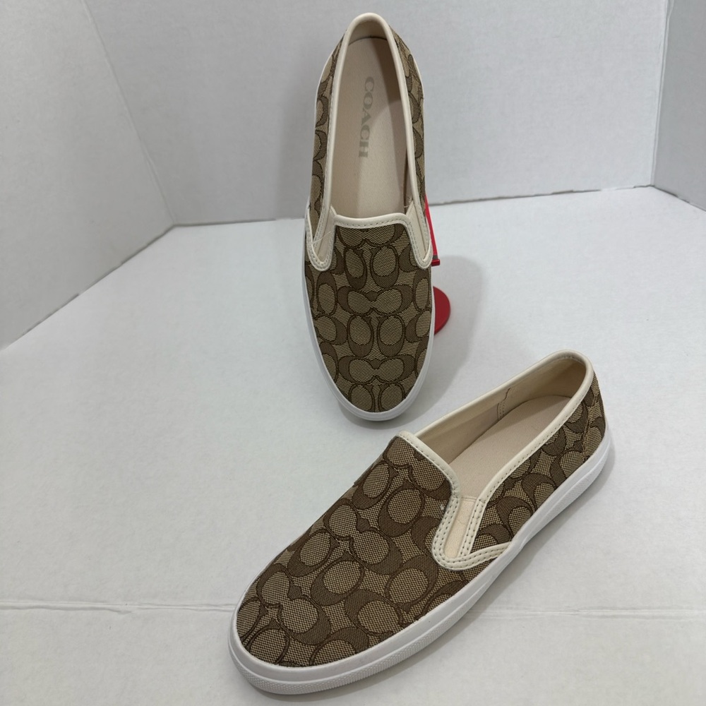 Coach Chrissy Signature Slip-On Sneakers Women’s 9.5 Athletic Fashion Shoes
